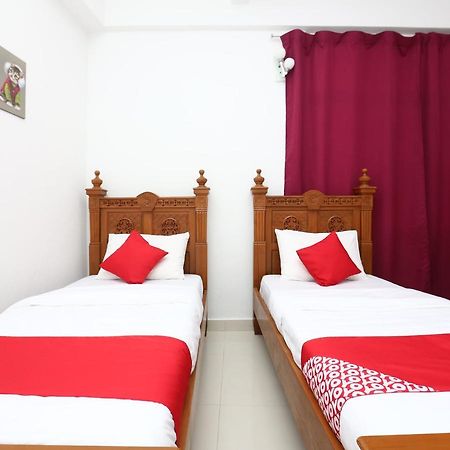 Super Oyo 89435 Nusantara Group Hotel Jertih Екстер'єр фото