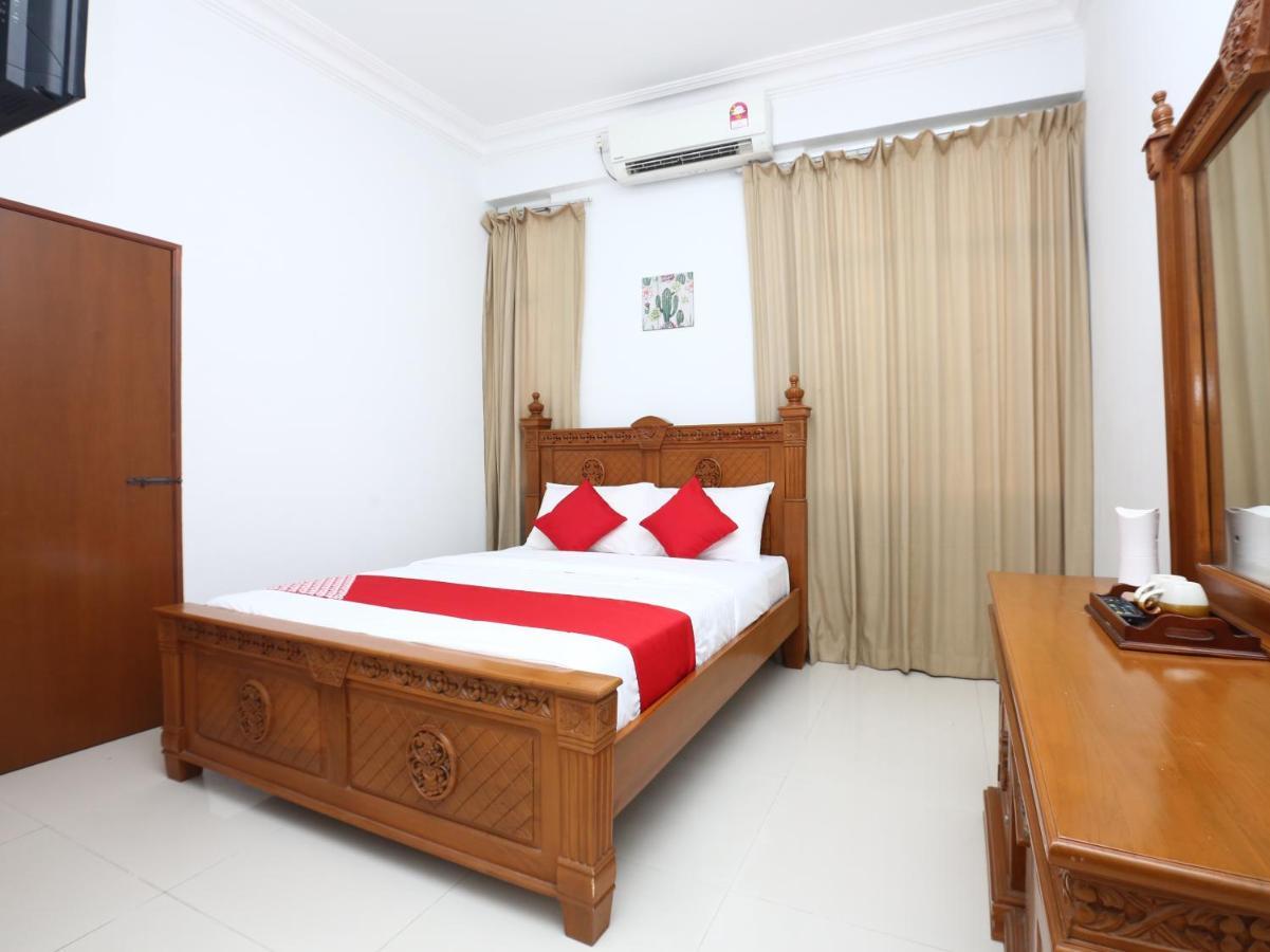 Super Oyo 89435 Nusantara Group Hotel Jertih Екстер'єр фото