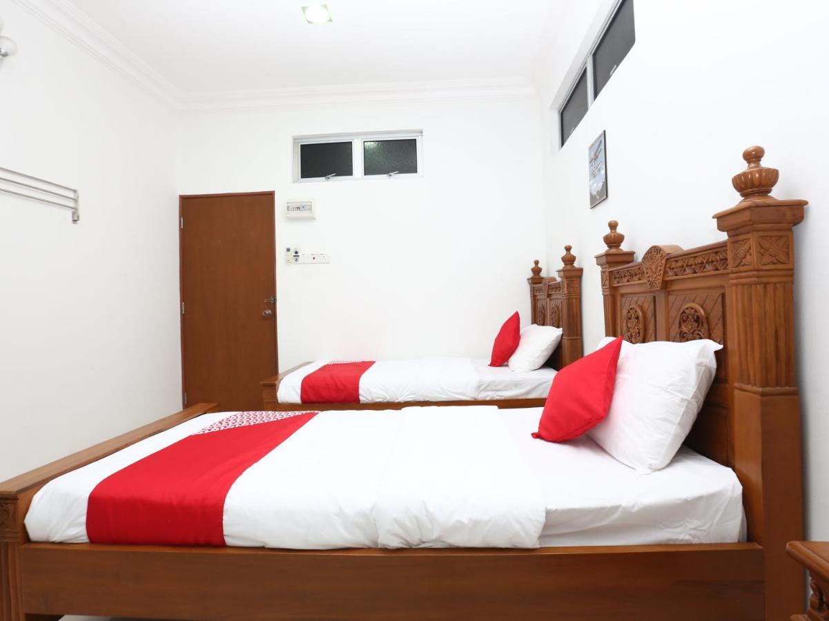 Super Oyo 89435 Nusantara Group Hotel Jertih Екстер'єр фото