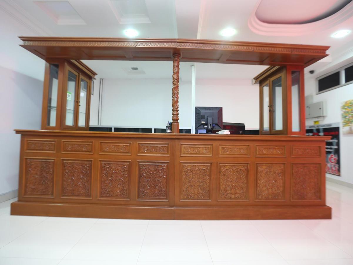 Super Oyo 89435 Nusantara Group Hotel Jertih Екстер'єр фото